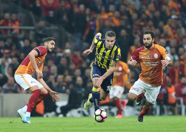 Fenerbahçe'nin transferde Robin van Persie planı Fenerbahçe'nin transferde Robin van Persie planı