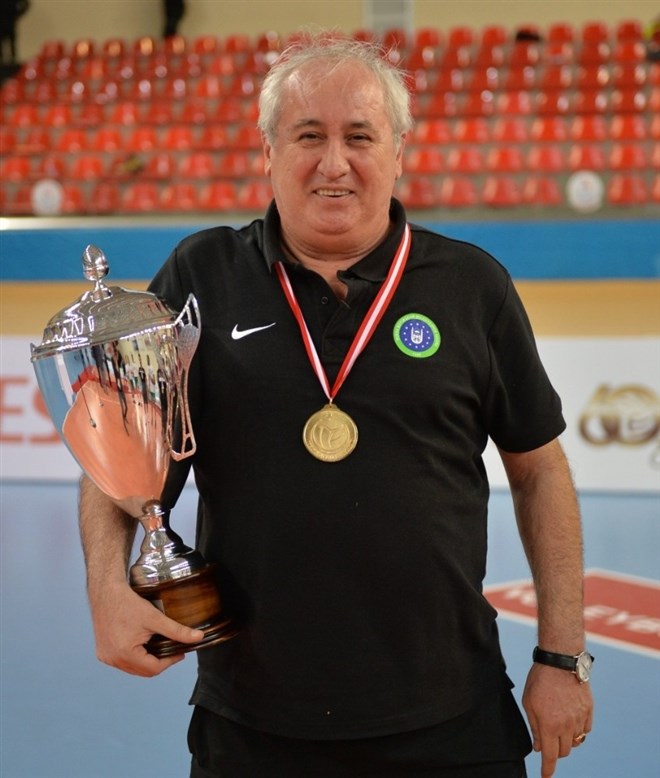 Aksoy ile yollar ayrıldı