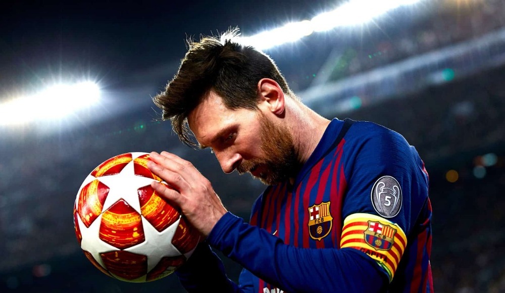 3- Barcelona: 108.000 puan