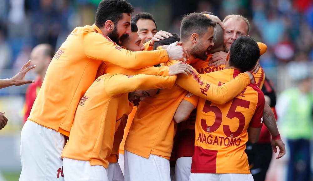 Terim yönetimindeki 900. gol Feghouli'den