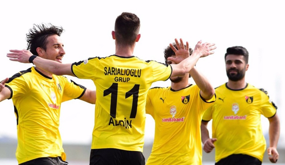 İstanbulspor, Ümraniyespor'u deplasmanda 3-1 yendi