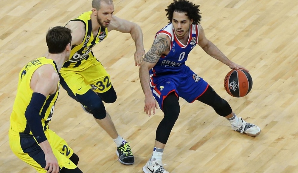 Shane Larkin için Boston Celtics devrede