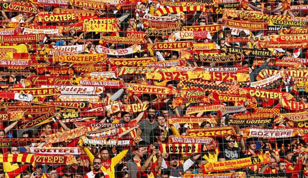 Göztepe taraftar otobüsü kaza yaptı