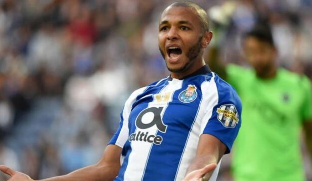 Brahimi'den kötü haber! Fenerbahçe...