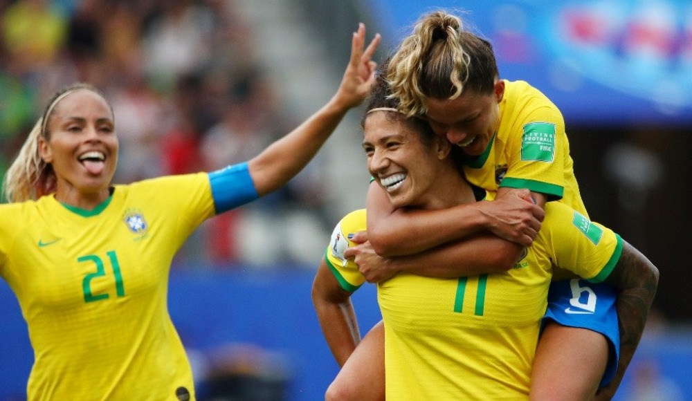 Brezilya, Jamaika'yı 3-0 ile geçti! Cristiane Silva...