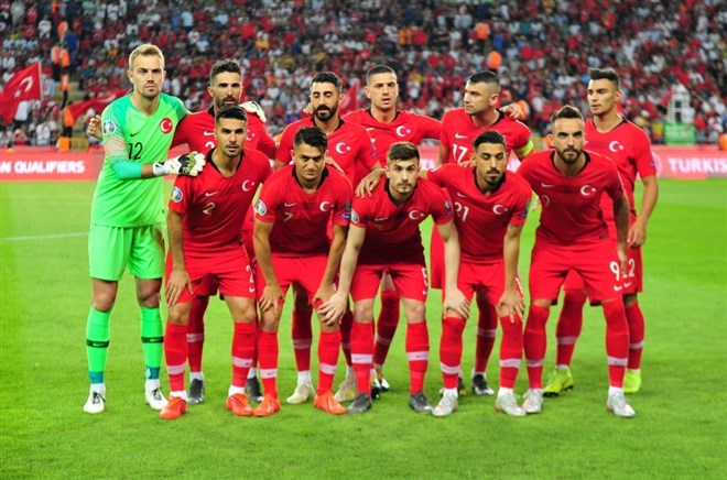 A Milli Takım için neler düşünüyor?