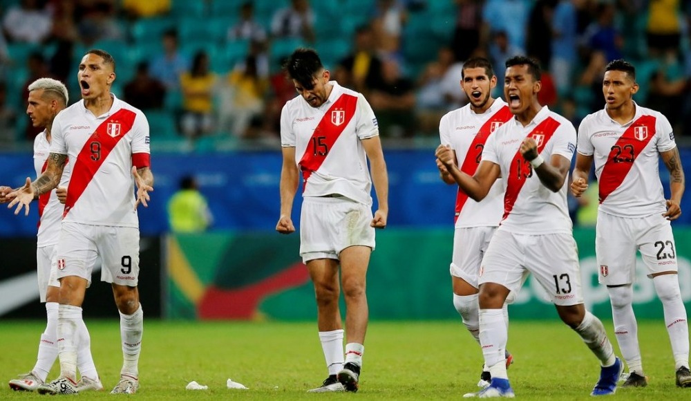Peru yarı finalde