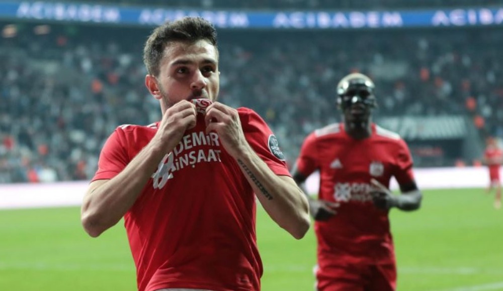 Mert Hakan ve Emre Kılınç için transfer teklifi var mı?