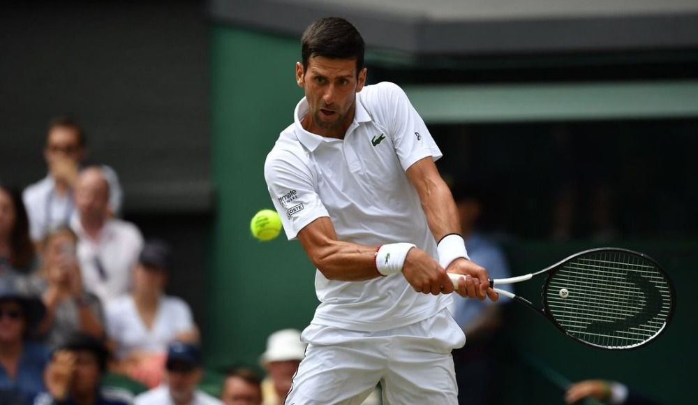 Djokovic yarı finalde