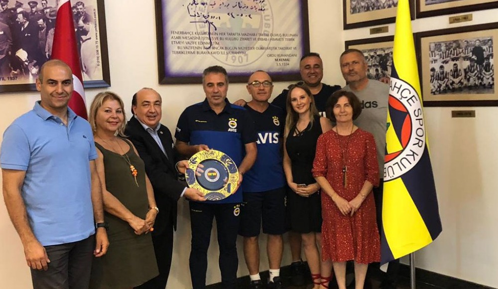 Fenerbahçe Üniversitesinden Ersun Yanal'a ziyaret