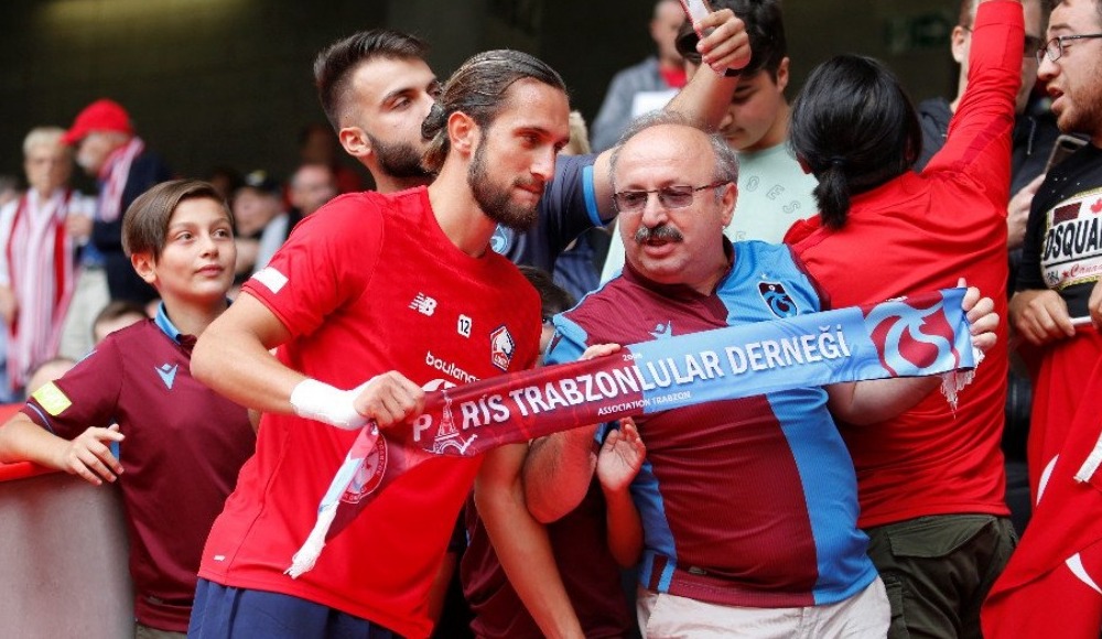 Trabzonspor taraftarları Yusuf Yazıcı'yı ilk maçında yalnız bırakmadı