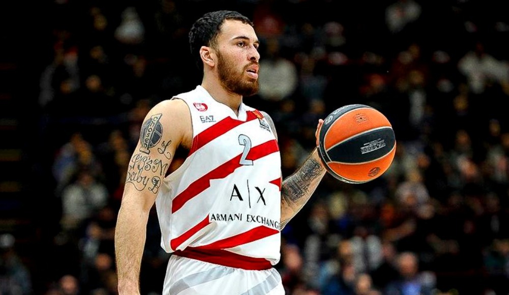 CSKA Moskova, Mike James'i transfer etti