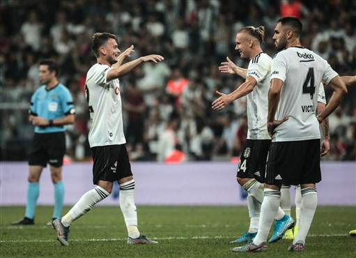 24- Beşiktaş: 51.000 puan