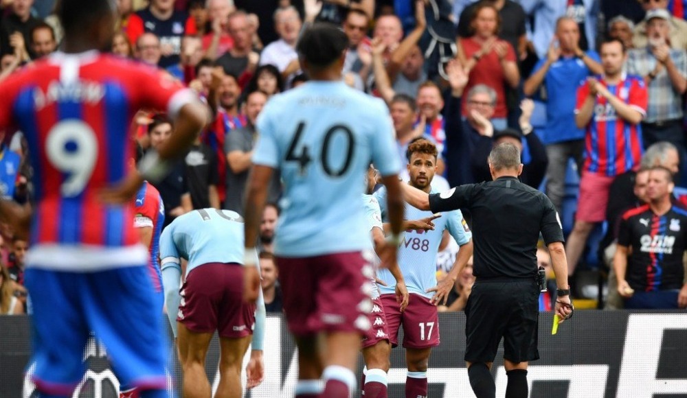 Eski Kasımpaşalı Trezeguet, Premier Lig'de kırmızı kart gördü!