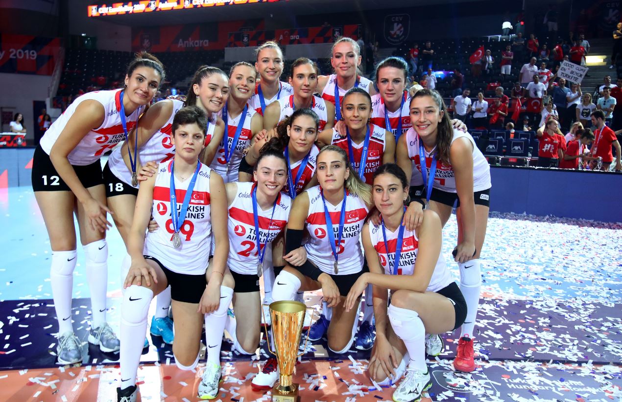 Naz Aydemir Akyol: "Hüngür hüngür ağladık"