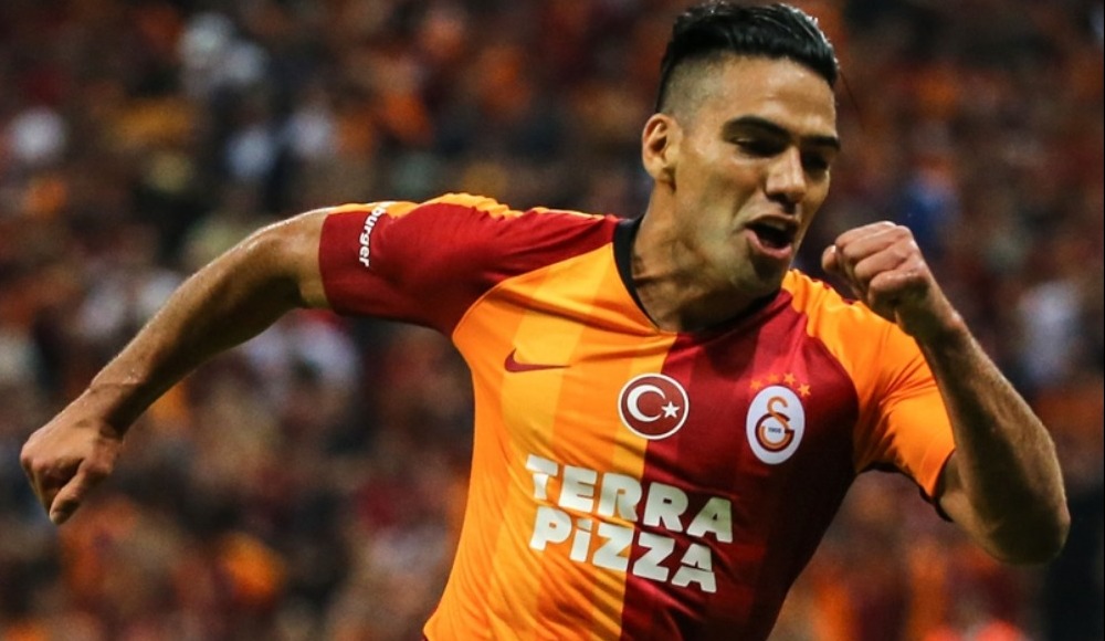 "Sahadakiler Galatasaray forması giymiyor mu?"