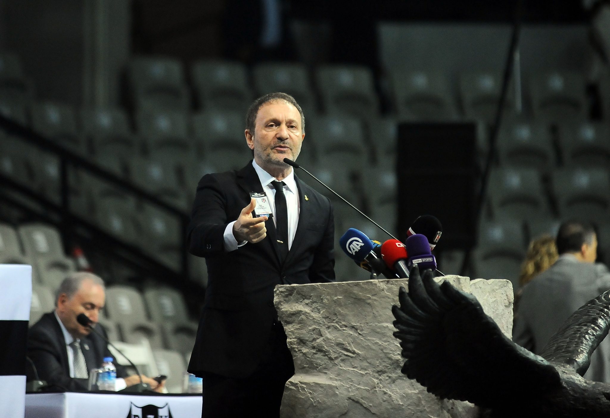 "Yeniden aday olursam bu kez kazanırım"