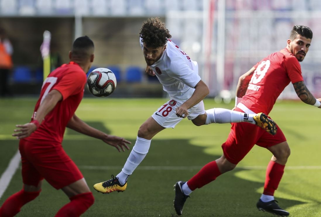 Ümraniyespor ikinci yarıda beraberliği yakaladı