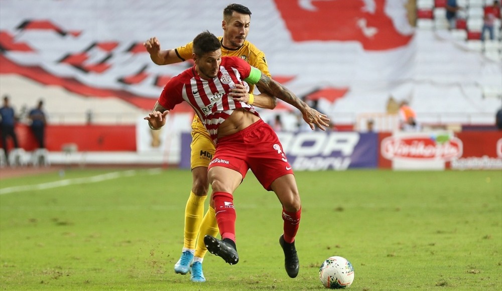 Diego'dan Antalyaspor'a veda