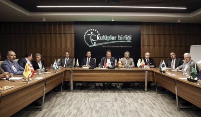 “Yöneticiler, şov yapmalarını engelleyecek yasanın çıkmasını istemez”