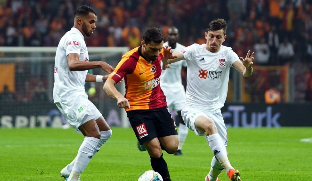 Şener Özbayraklı'ya sürpriz talip