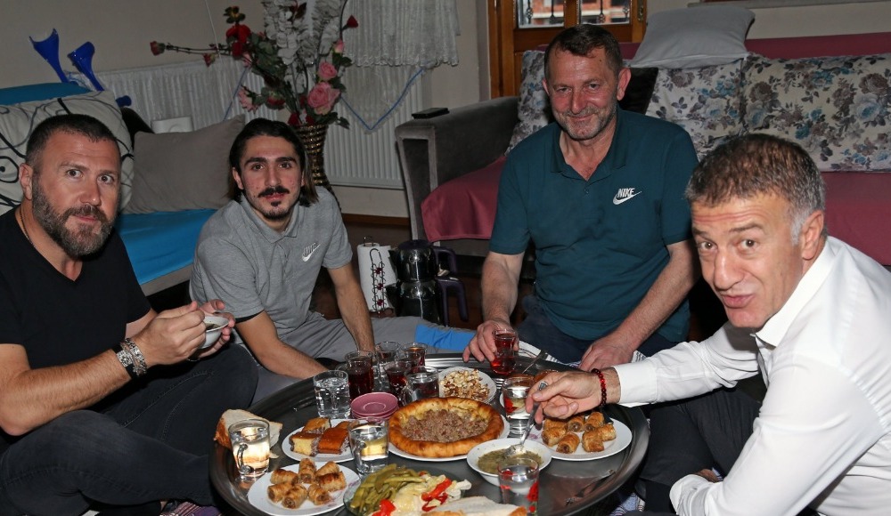 Ahmet Ağaoğlu'ndan Abdülkadir Ömür'e ziyaret