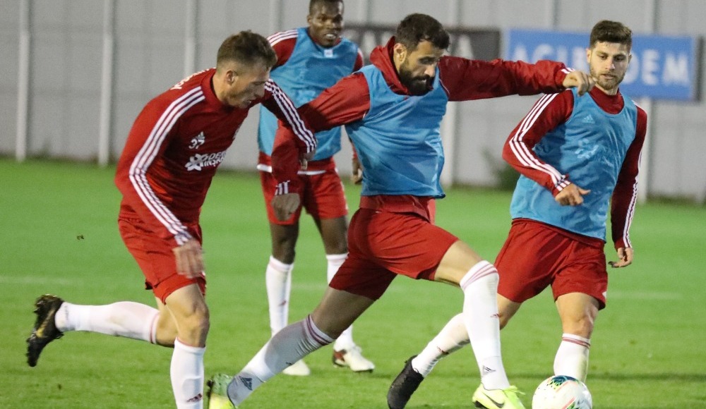 Sivasspor'da Antalyaspor mesaisi başladı