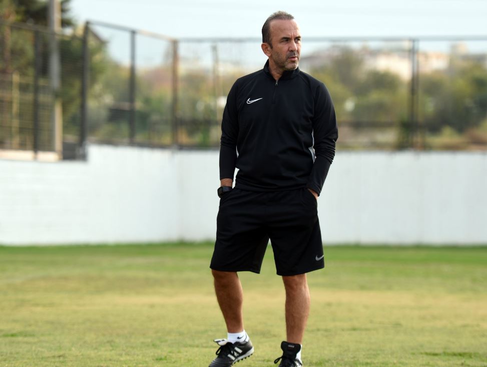 Mehmet Özdilek: "İlk hedef Süper Lig'de olmak"
