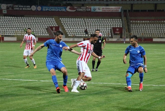 Kahramanmaraşspor, sahasında Tuzlaspor ile 2-2 berabere kaldı