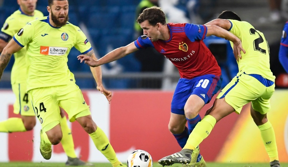 Basel kendi evinde liderliği aldı