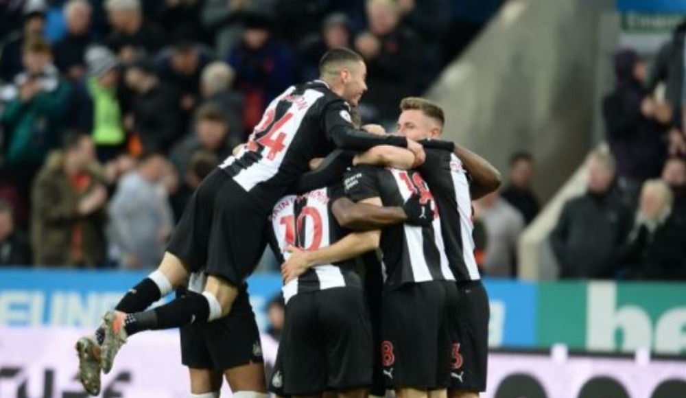 Newcastle evinde güzel: 2-1!