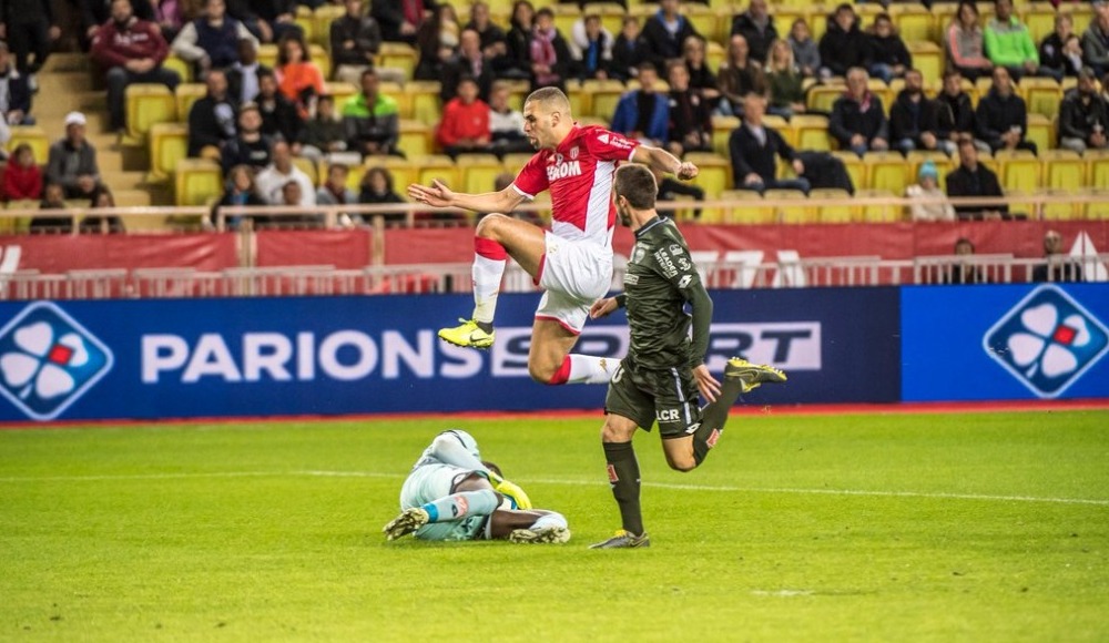 Monaco'da Islam Slimani yine sahnede!