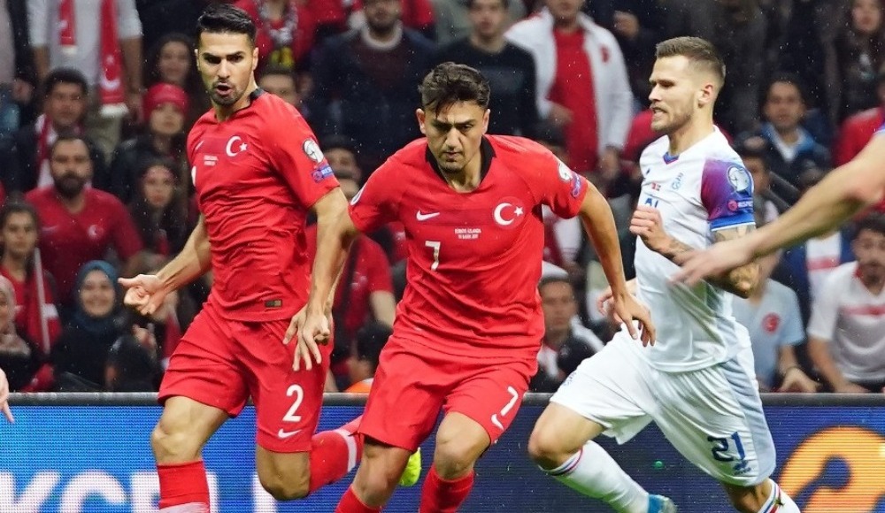Oktay Derelioğlu: "İzlanda maçında kurnazca oynadık"