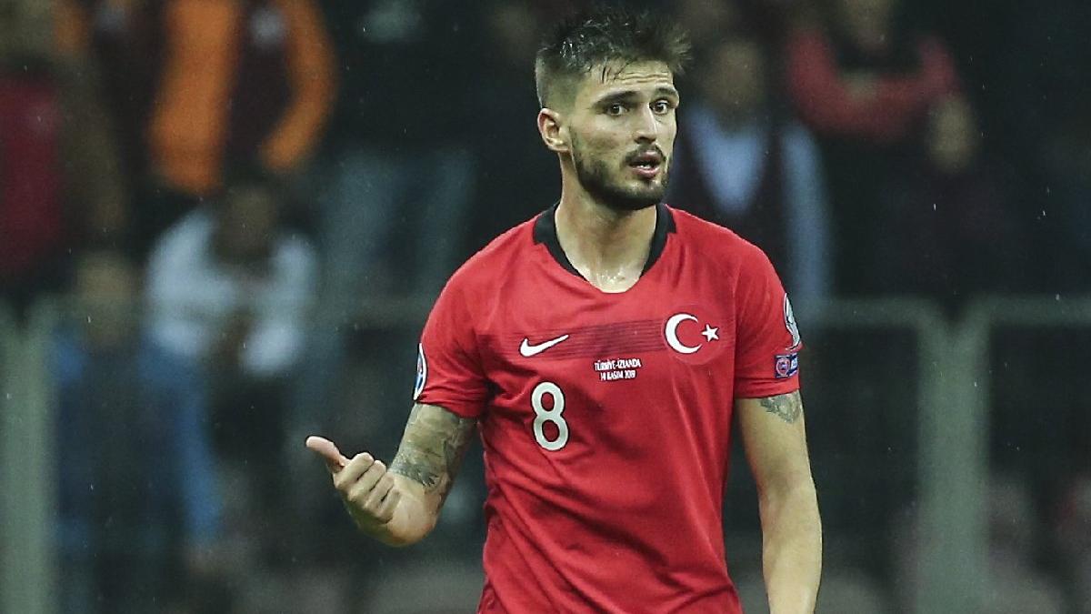 'Galatasaray, Okay Yokuşlu'yu istedi'