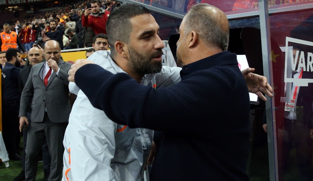 Cenk Ergün: "Arda Turan, Ocak'ta Galatasaray'a transfer olacak gibi görünüyor"