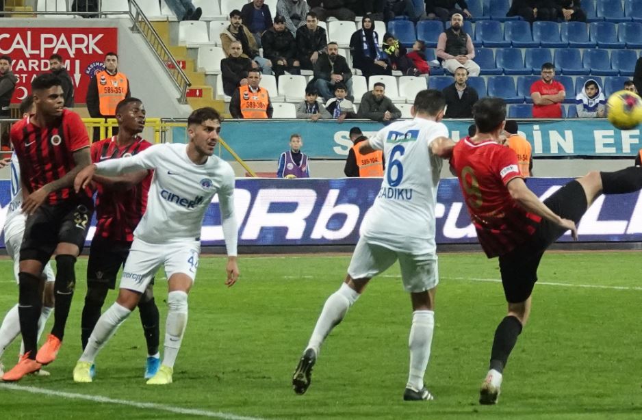 Erdem Özgenç: "Kimse bizden böyle bir performans beklemiyordu"
