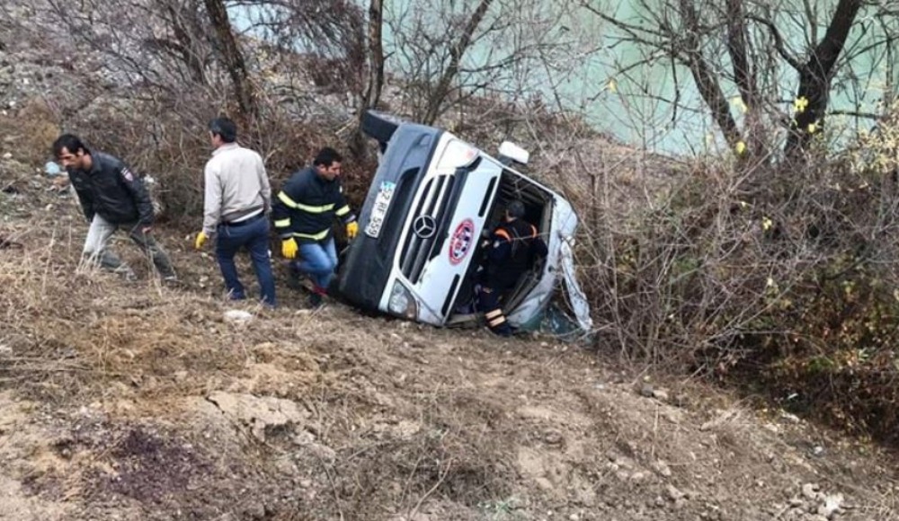 Hentbol takımından elim kaza!