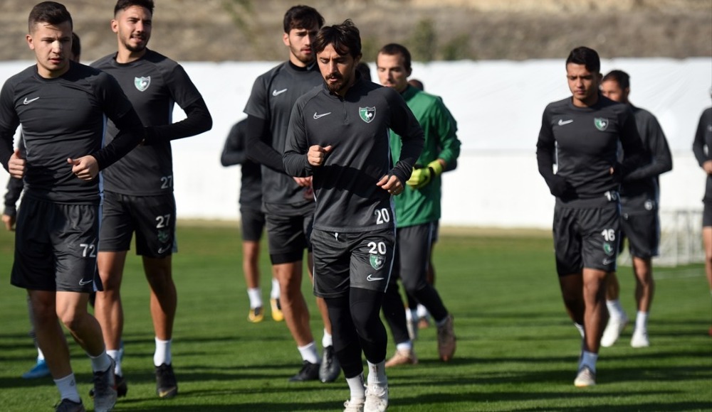 Denizlispor'un Altınordu maçı kafilesi belli oldu