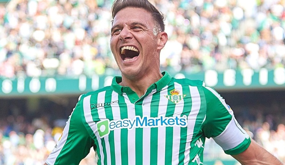 Joaquin'den tarihi hat-trick! La Liga'da..