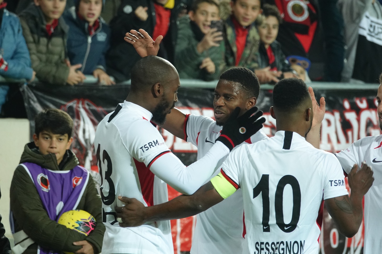 Giovanni Sio: "Sessegnon kardeşim gibi, gelmemde etkisi var"