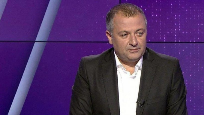 ''Ljaajij sürekli kaosun içinde''
