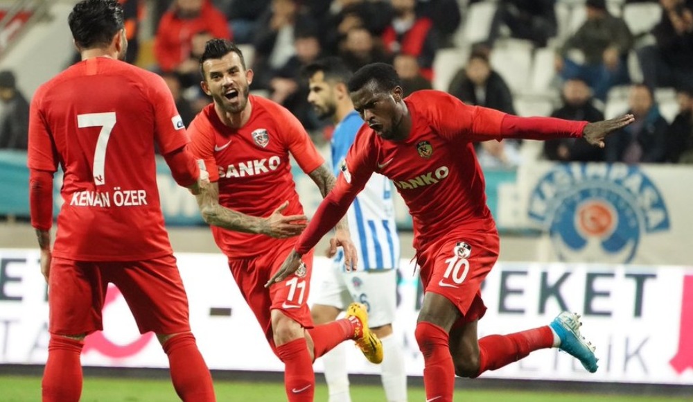 Olarenwaju Kayode, Kasımpaşa'yı da boş geçmedi!
