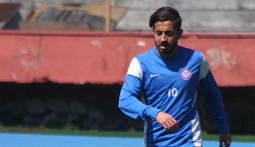 Sakaryaspor'da ilk imza Onur Eriş'e