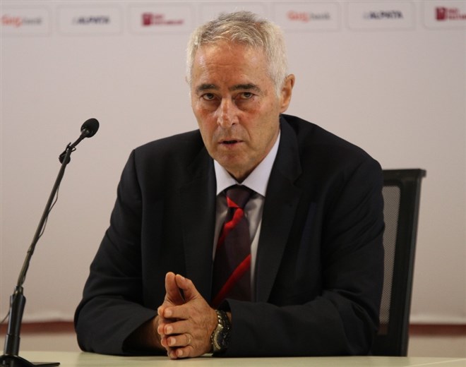 Demirbakan'dan ayrılık açıklaması