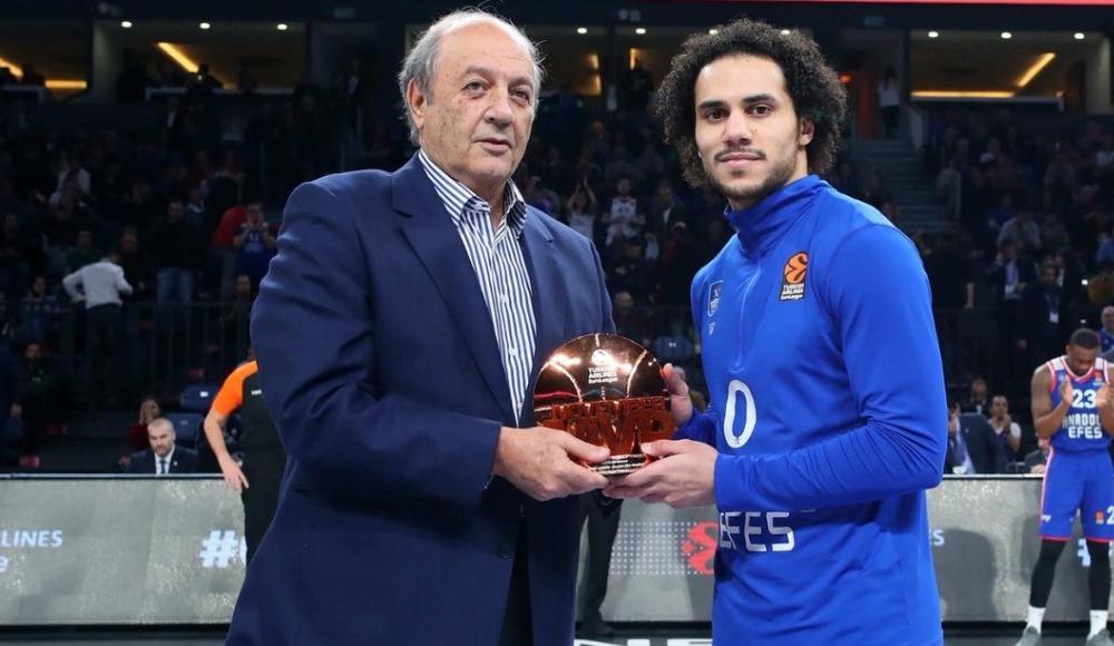 Larkin, MVP ödülünü aldı