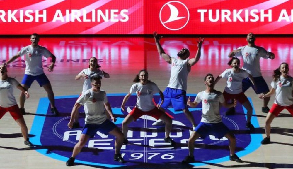 ’Kan Kanseri Mücadele Dansı’ büyük alkış topladı