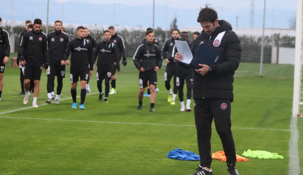 Fatih Karagümrük'ün Antalya kampı