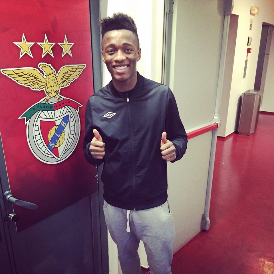 Transfer sezonun son saatlerinde Benfica ile sözleşme imzaladı