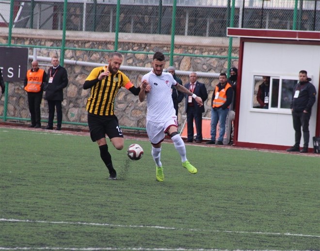 Elazığspor, sahasında Bayburt Özel İdarespor ile berabere kaldı