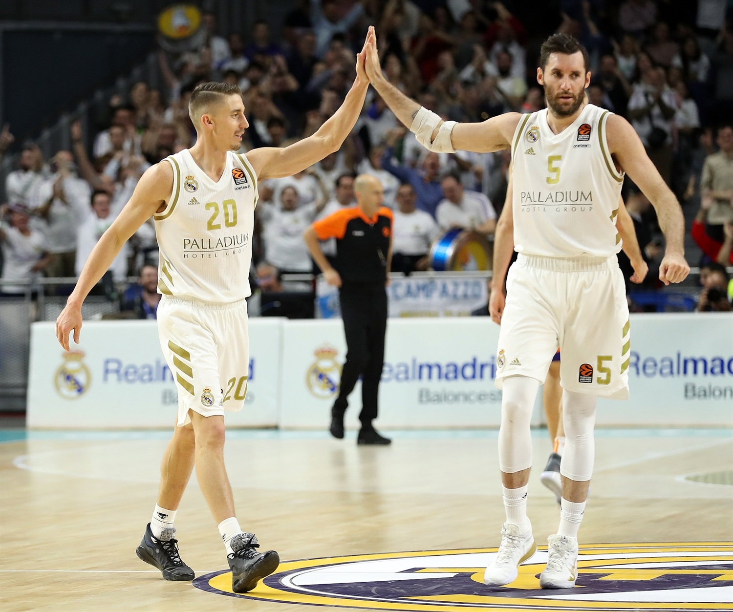 EN ZORLU DEPLASMAN: REAL MADRID